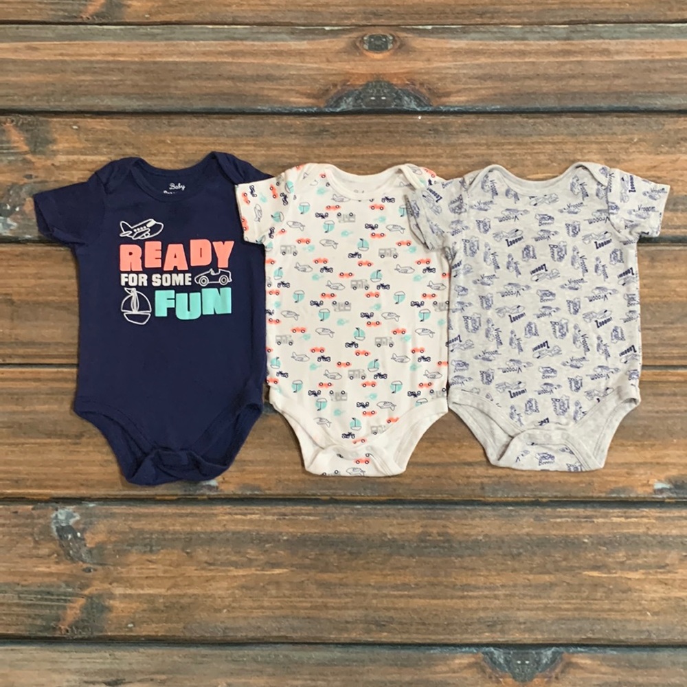 Set of 3 Member’s Mark 3-6mo Boys Short Sleeve Bodysuits - cars, planes, boats